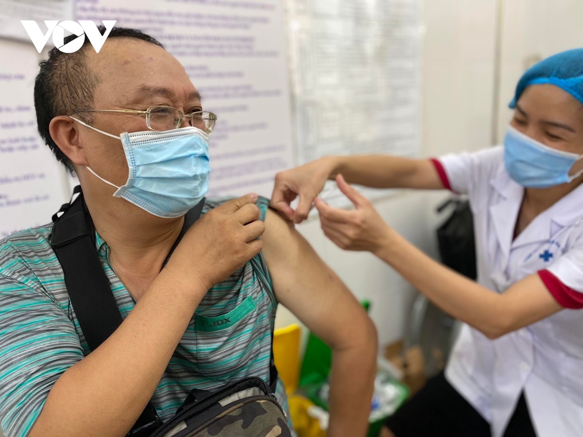 4 tỉnh thành phía Nam triển khai đánh giá hiệu quả tiêm chủng vaccine COVID-19
